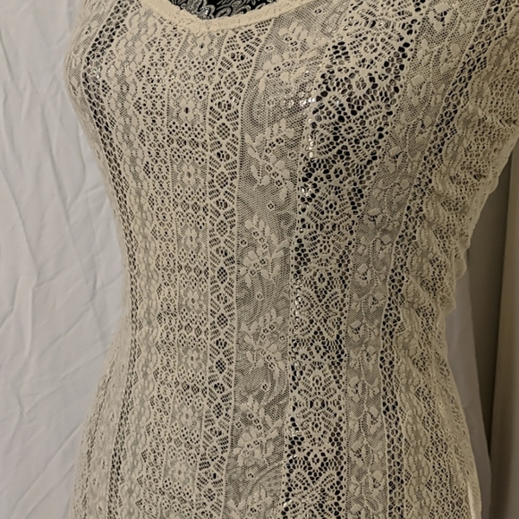 ✨50% OFF✨ Urban Outfitters lace cami - Picture 2 of 6